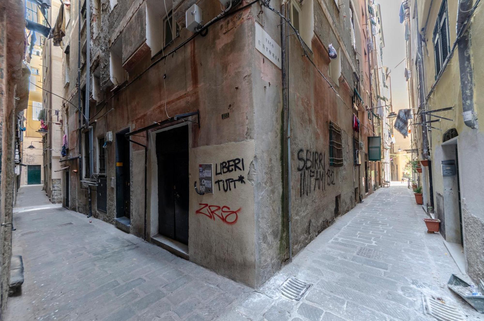 Castelli's Campo 9 Apartment
